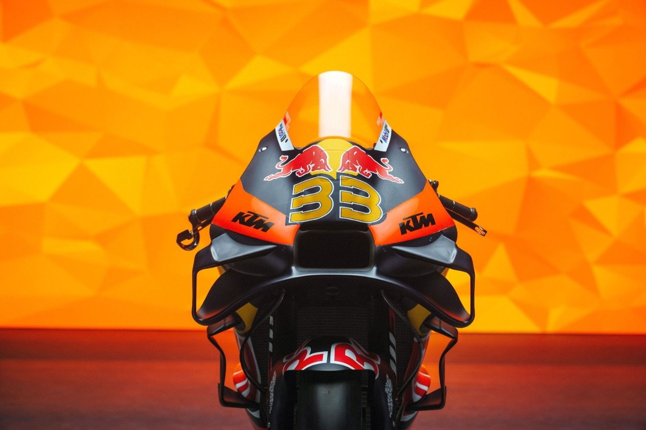 MotoGP: Red Bull KTM Factory Racing 2024, giù il velo!